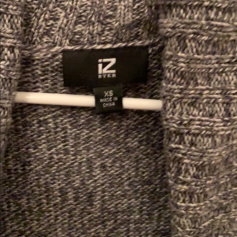 Cardigan - Picture 2 of 3